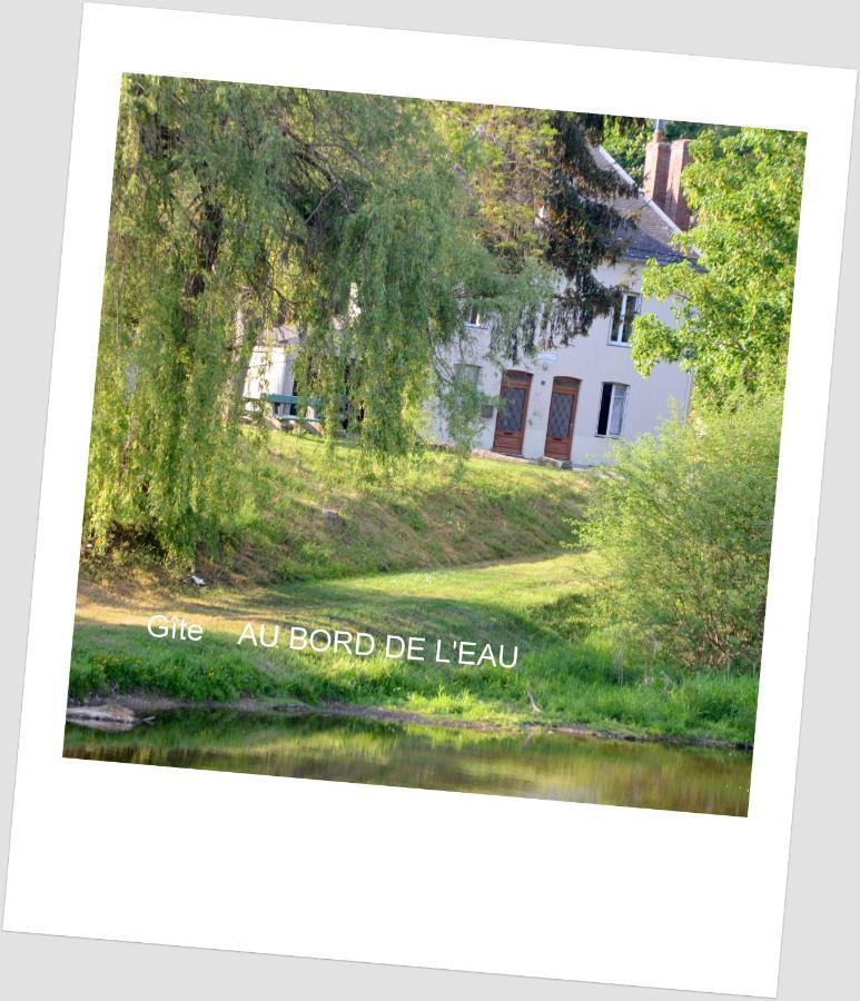 Gîte AU BORD DE L'EAU jusqu'à 8 personnes Chambon-sur-Voueize Extérieur photo